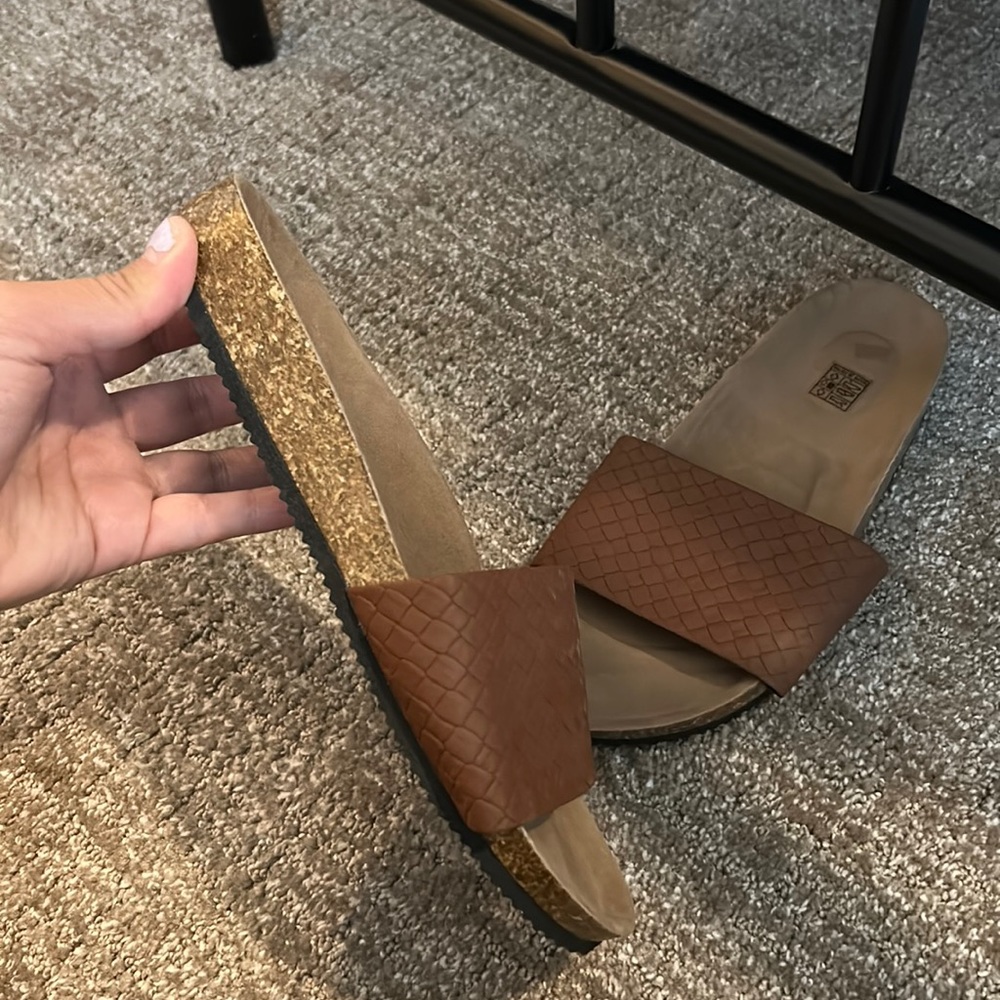 Footbed sandals